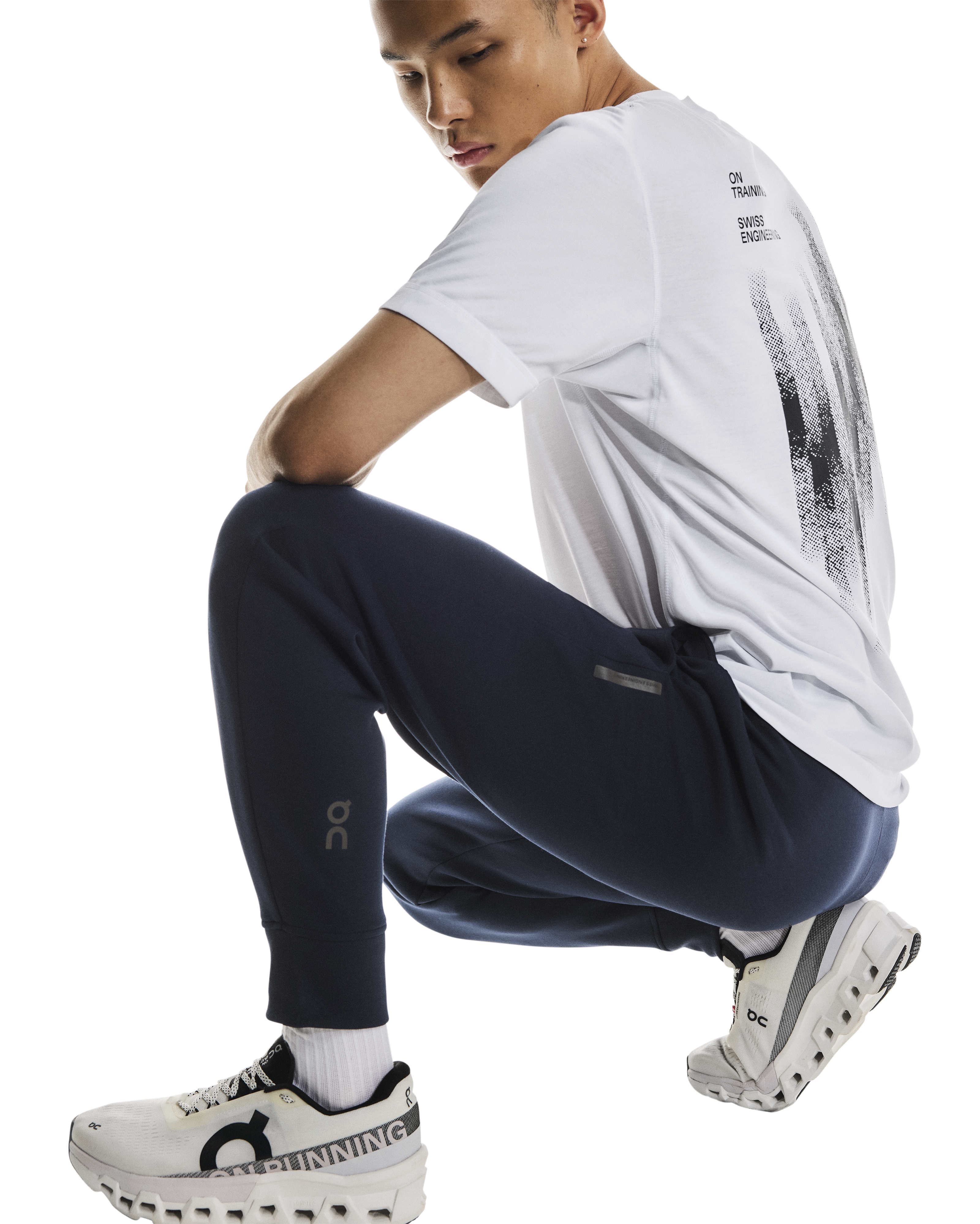 Men's On Running Navy Focus Tech Hoodie & Pant Set — view 6