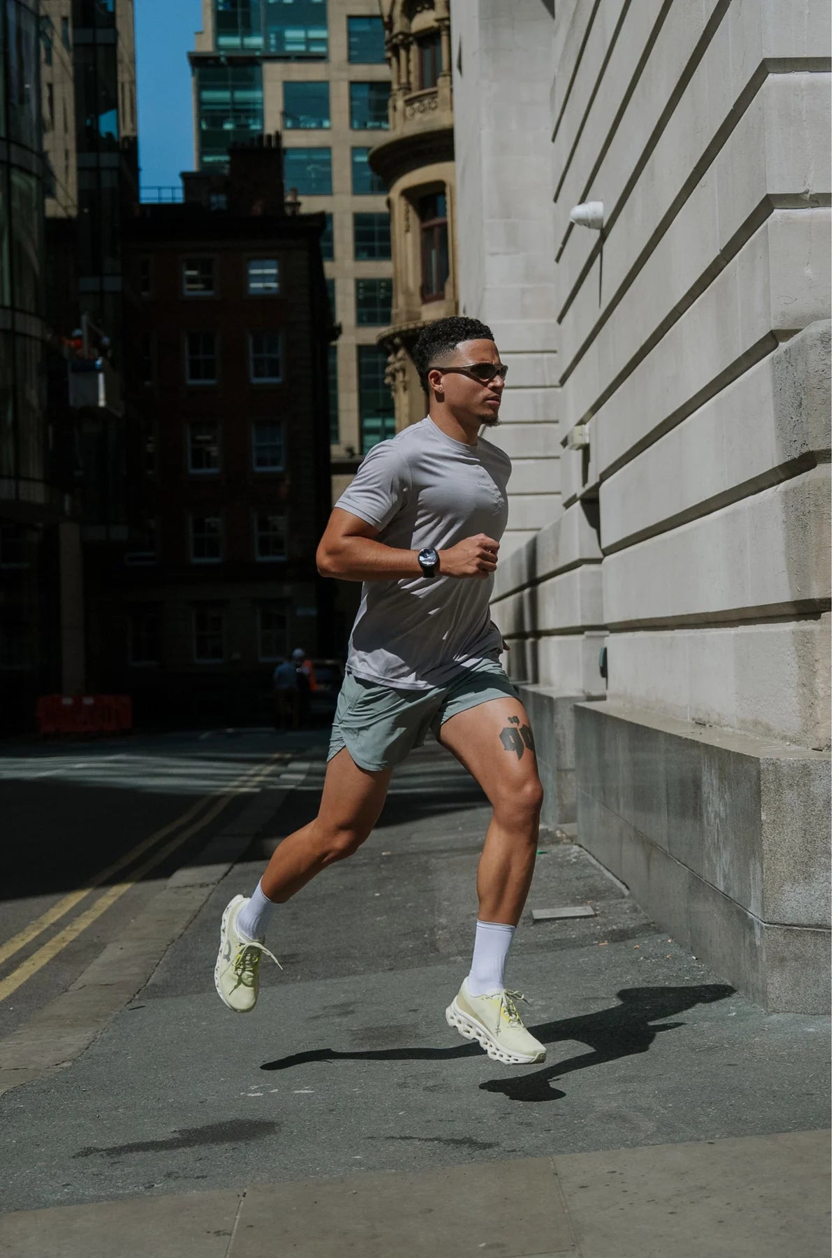Mens Red Run Sage Dynamic Performance Shorts — view 2