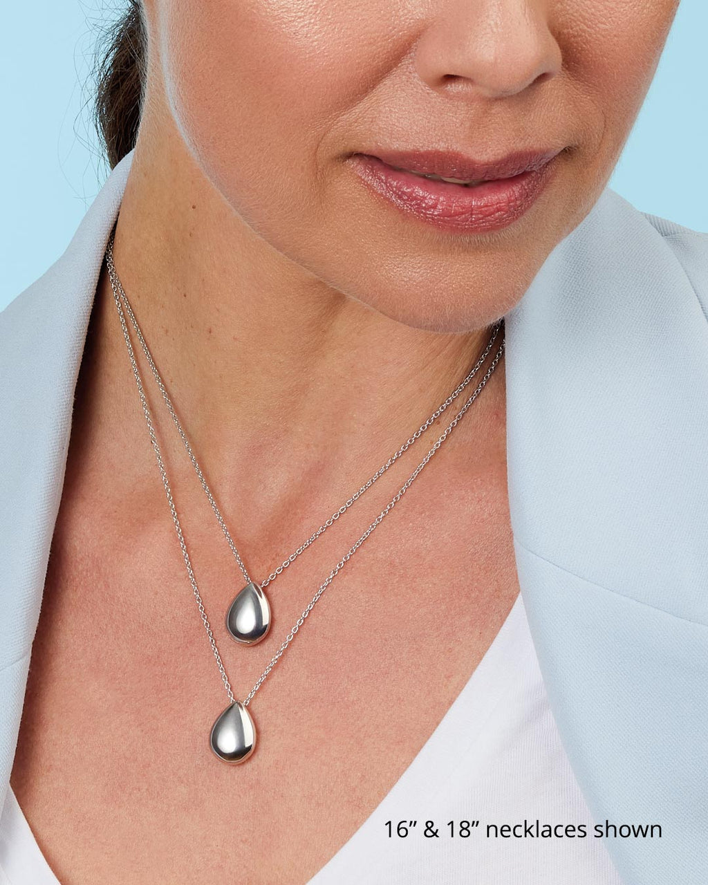 Model wears Coast Pebble Smooth Grande Necklace