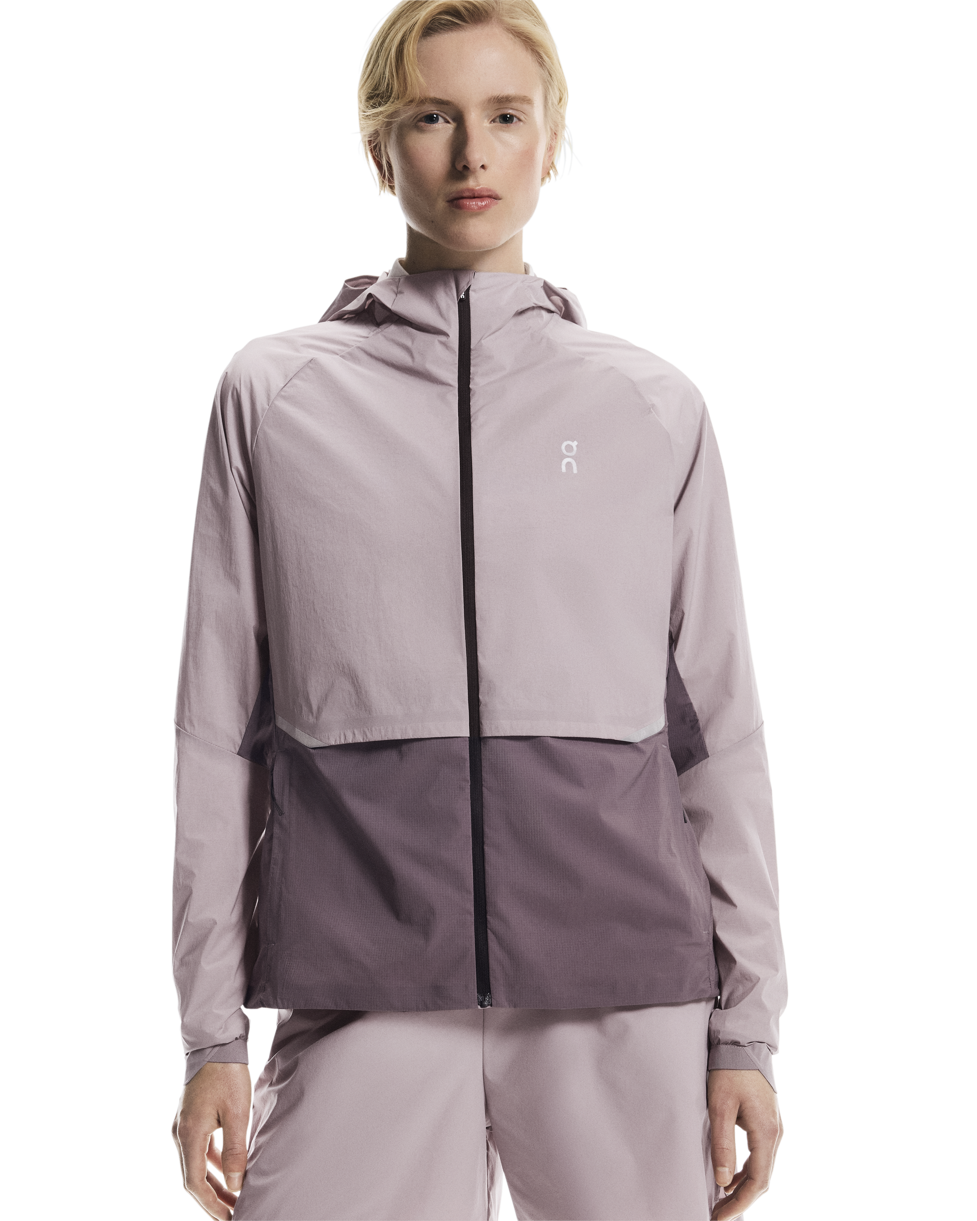 Women's On Running Core Jacket in Heron I Gobi