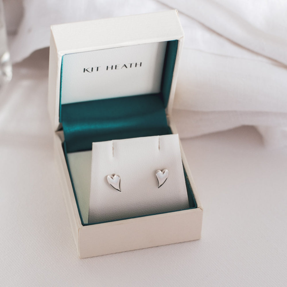 Kit Heath Silver Desire Kiss Mini Heart Stud Earrings 40BK — view 5