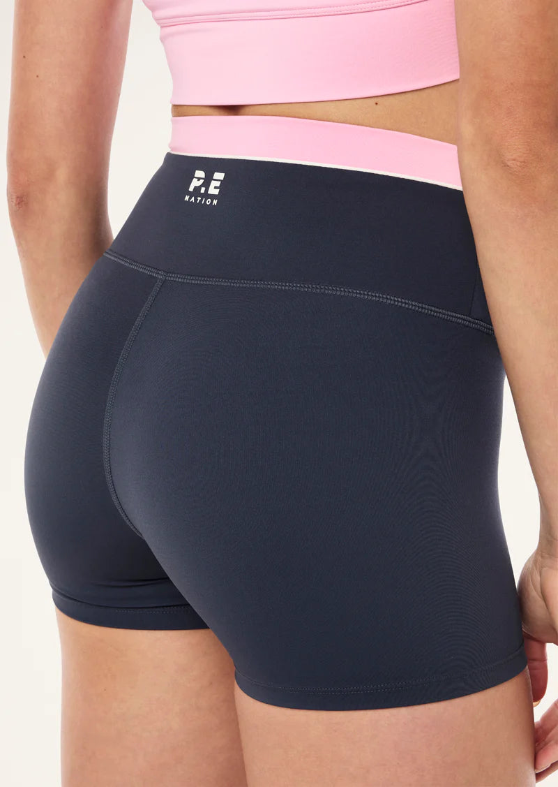The Reflect 3" Bike Short in Marine Blue is made from our Active Lite fabrication, offering a lightweight, breathable feel designed for fast-paced movement. Cut in a high-rise 3" length, this bike short features contrast detailing at the waistband for a streamlined finish