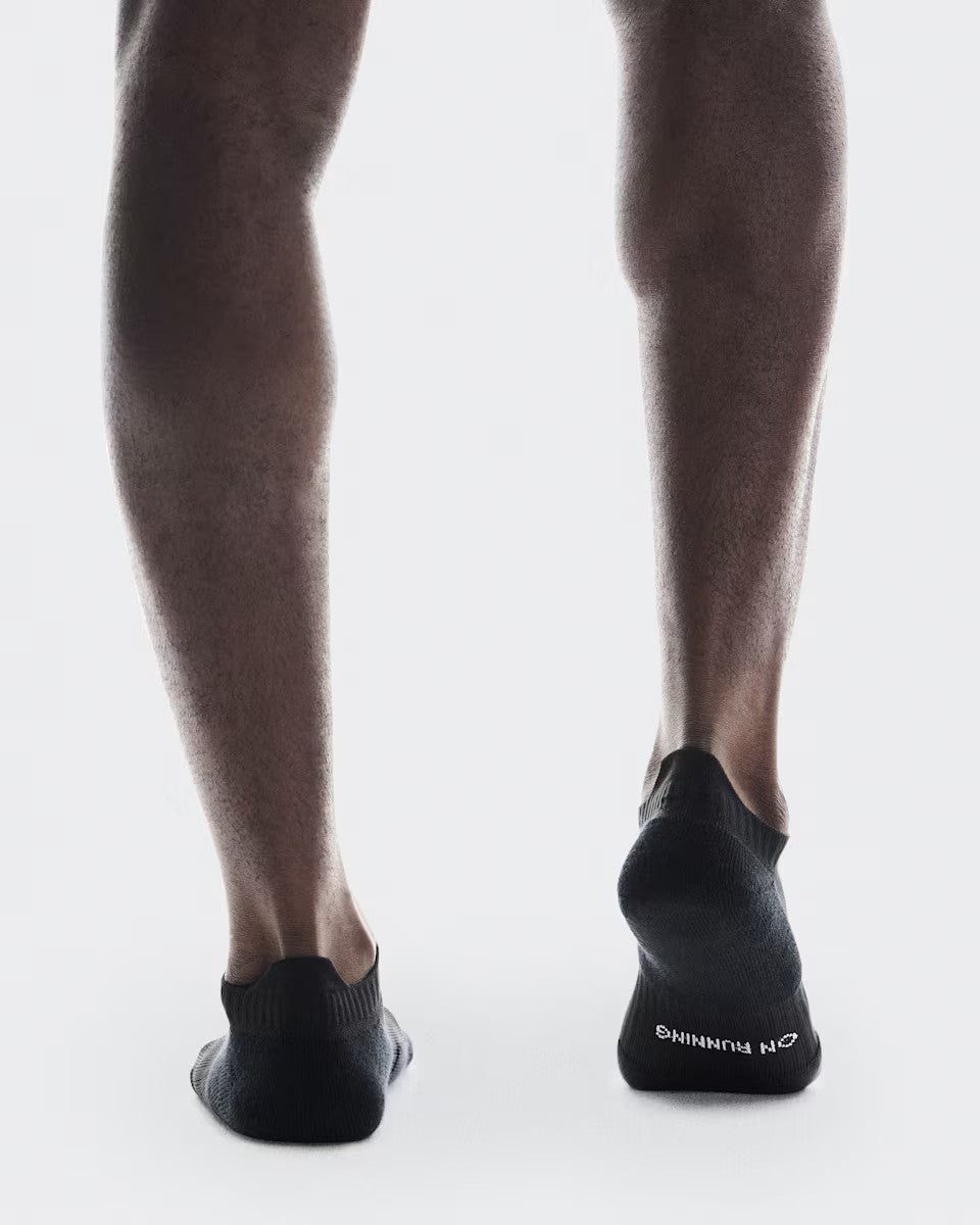 Unisex On Running Black Core Run Low 2-Pack Socks — view 2