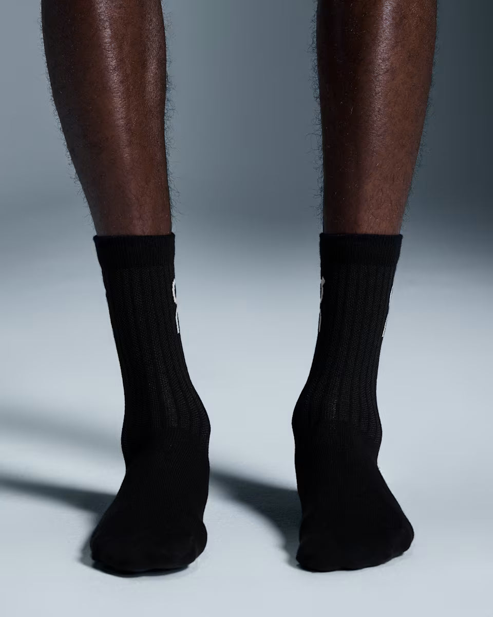 Unisex On Running Black Logo High 3-Pack Socks — view 3