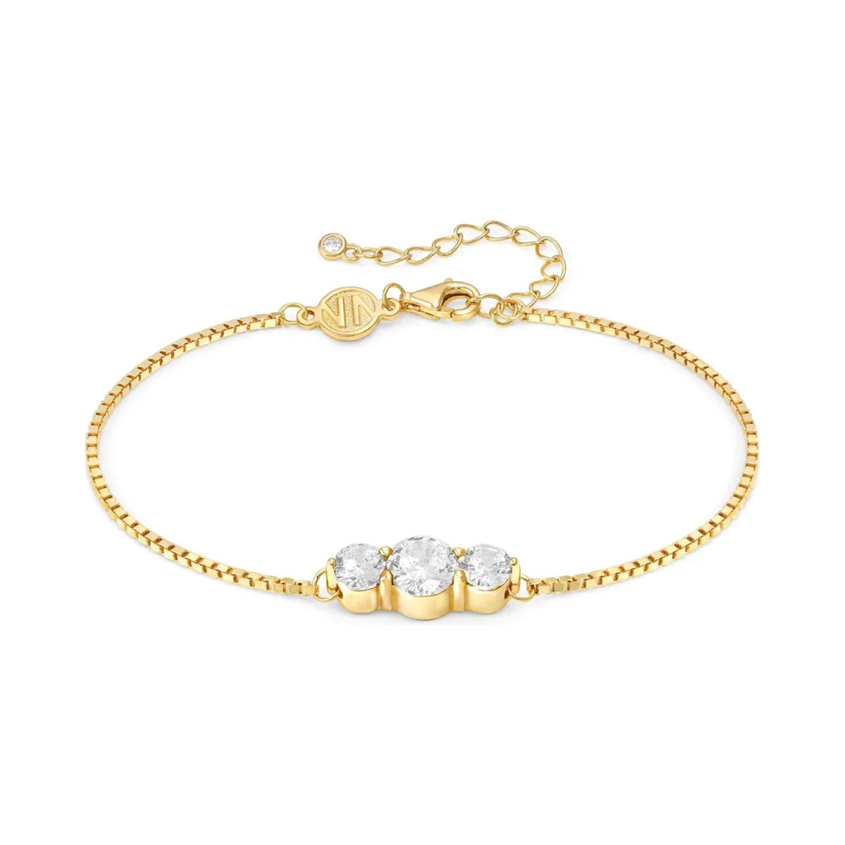 Close-up of the Nomination Colour Wave gold-plated bracelet featuring three sparkling stones, highlighting its elegant