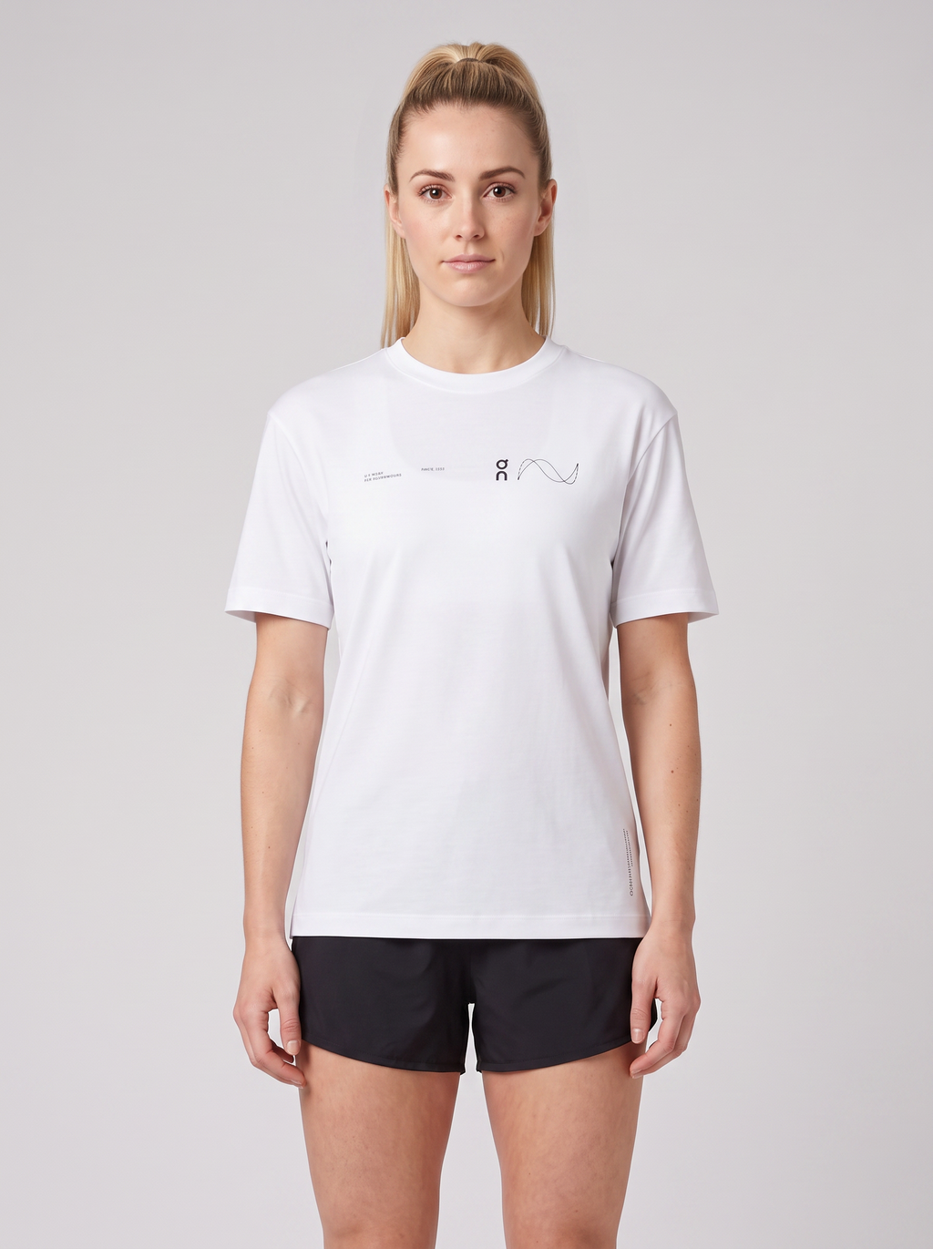 Women's On Running Club T-Avant White — on model