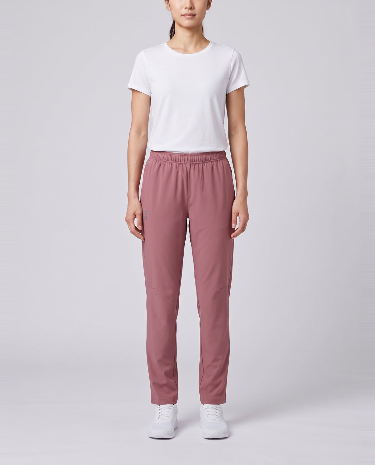 Women's On Running Core Pants 1 Barberry — on model