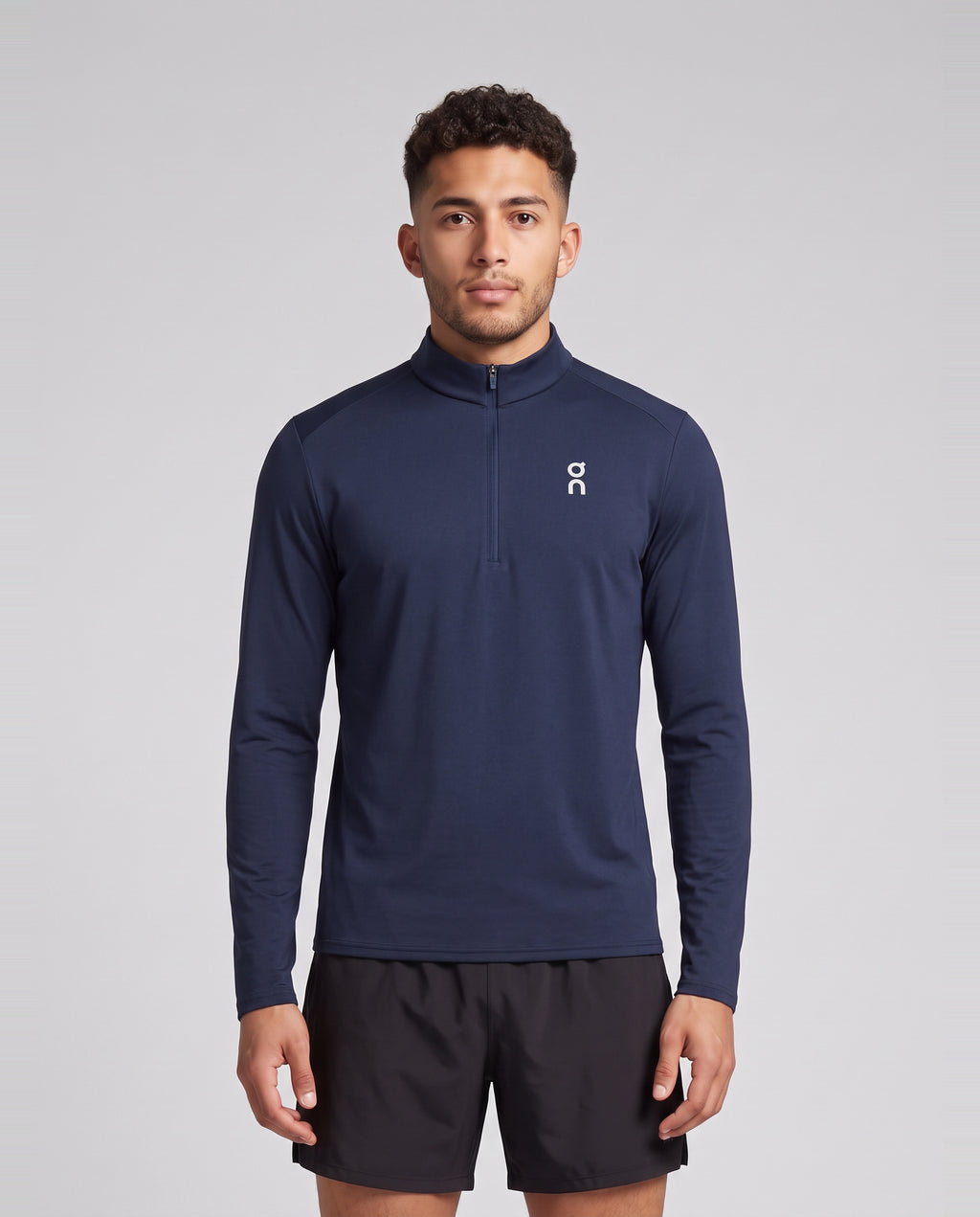 Men's On Running Core 1/4 Zip 1 Midnight — on model