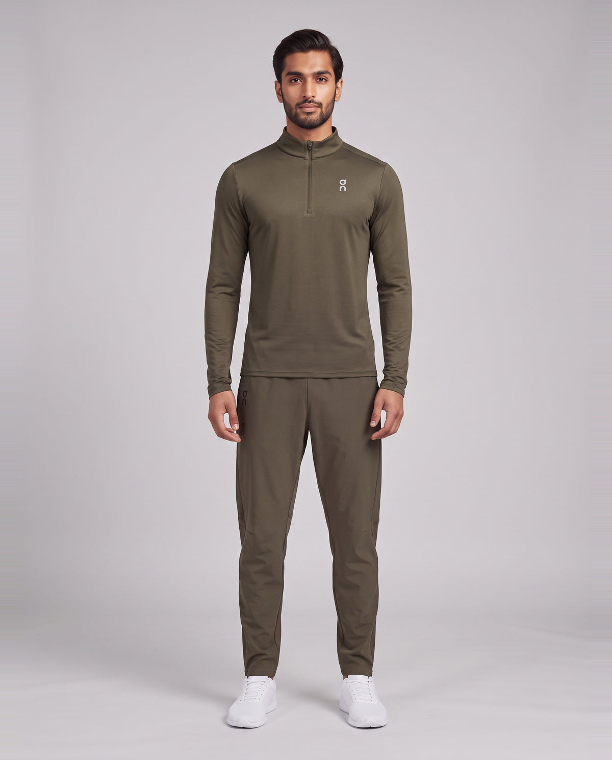 Men's On Running Core 1/4 Zip 1 Bark & Core Pant Tracksuit Set — on model