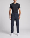 Men's On Running Core Pants Midnight — on model