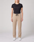 Women's On Running Focus Tech Sweatpants Desert — on model