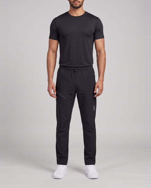 Men's On Running Black Core Pants — on model
