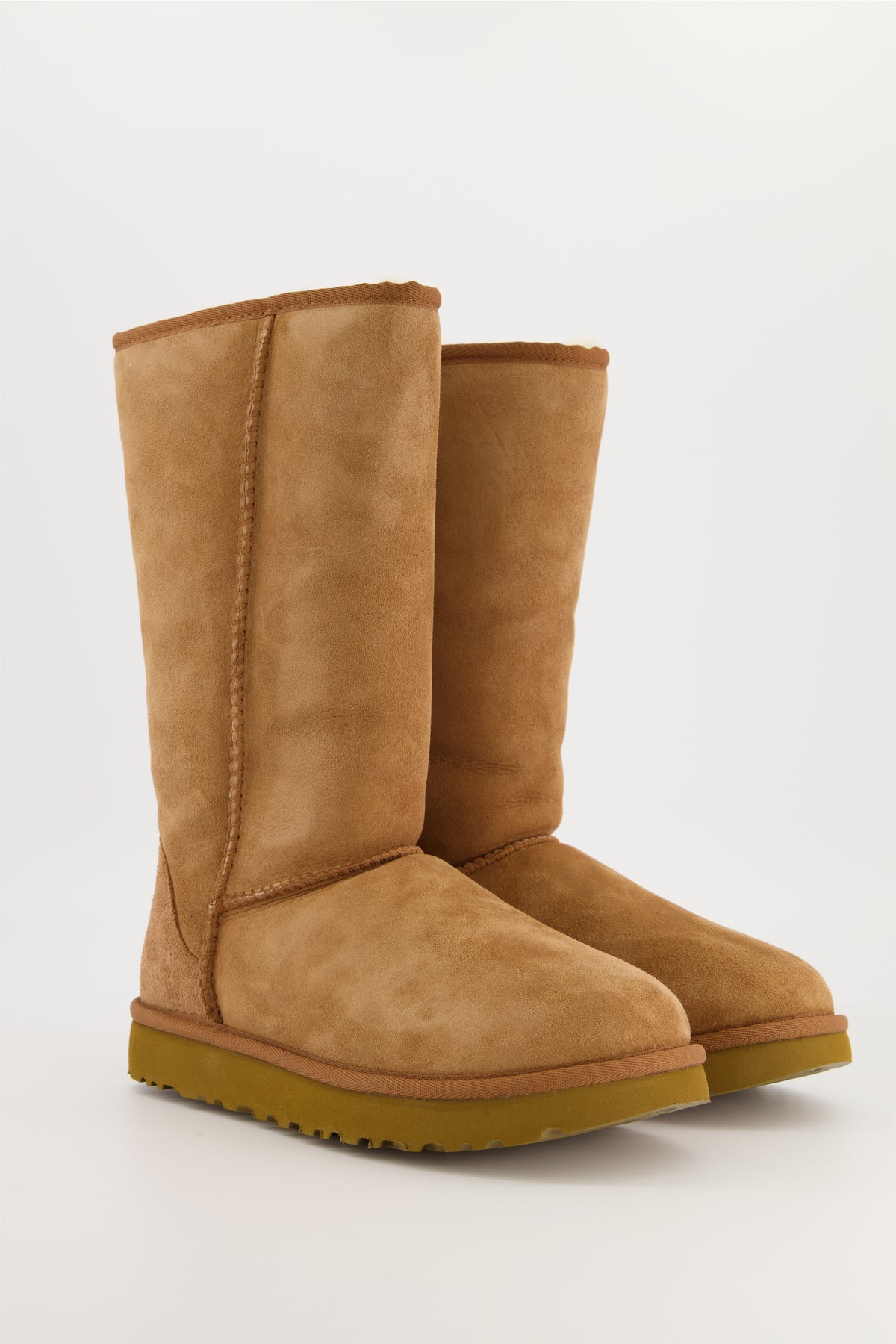 Ugg classic discount tall chestnut