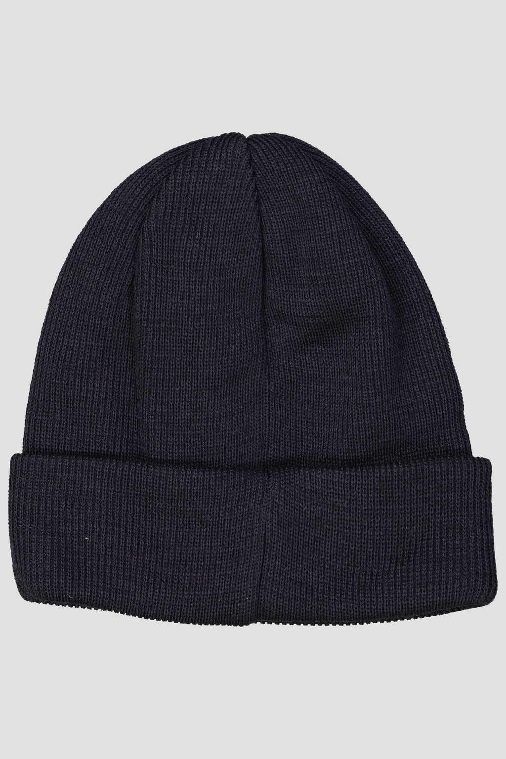 reverse of on running beanie